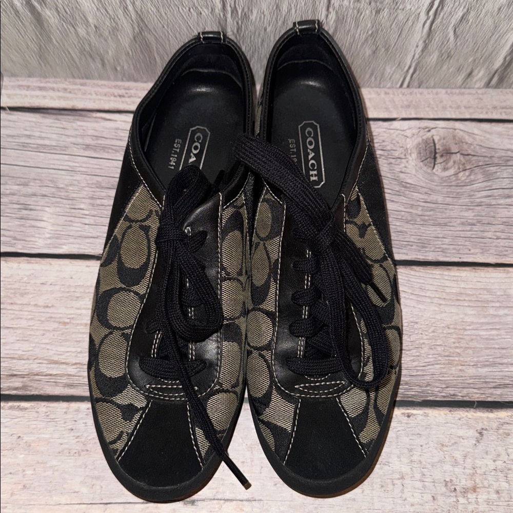 Coach Melodie Signature C Low Top Sneaker - Picture 3 of 8